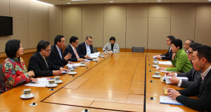 經民聯提出多項建議，包括獲100名提委推薦可「入閘」參選特首。