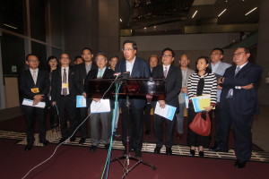 梁君彥會後表示,司長認真聆聽「聯席會議」的意見,表示會以創意方式去處理問題。
